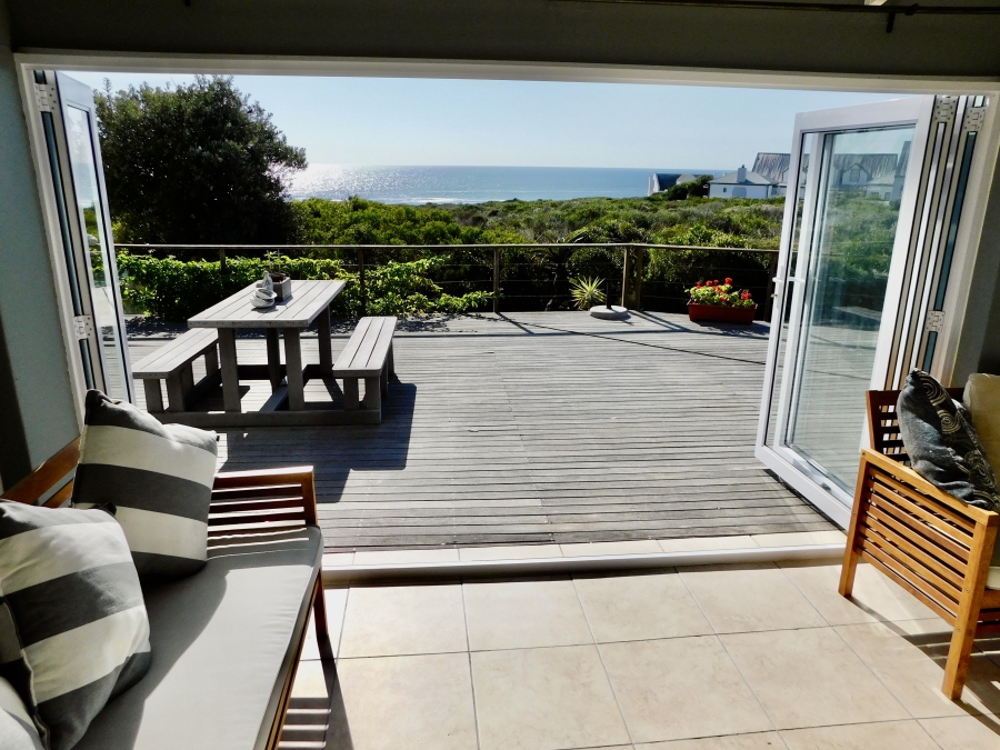 2 Bedroom Property for Sale in Grotto Bay Western Cape